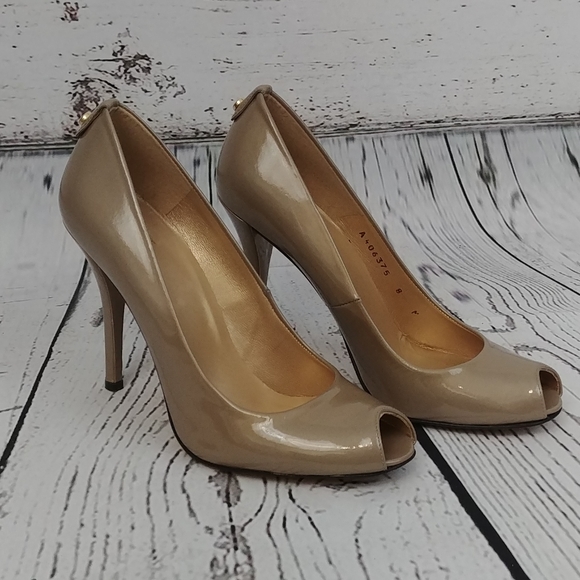 Stuart Weitzman Logoflame Silk Aniline Nude Heels - Picture 1 of 8